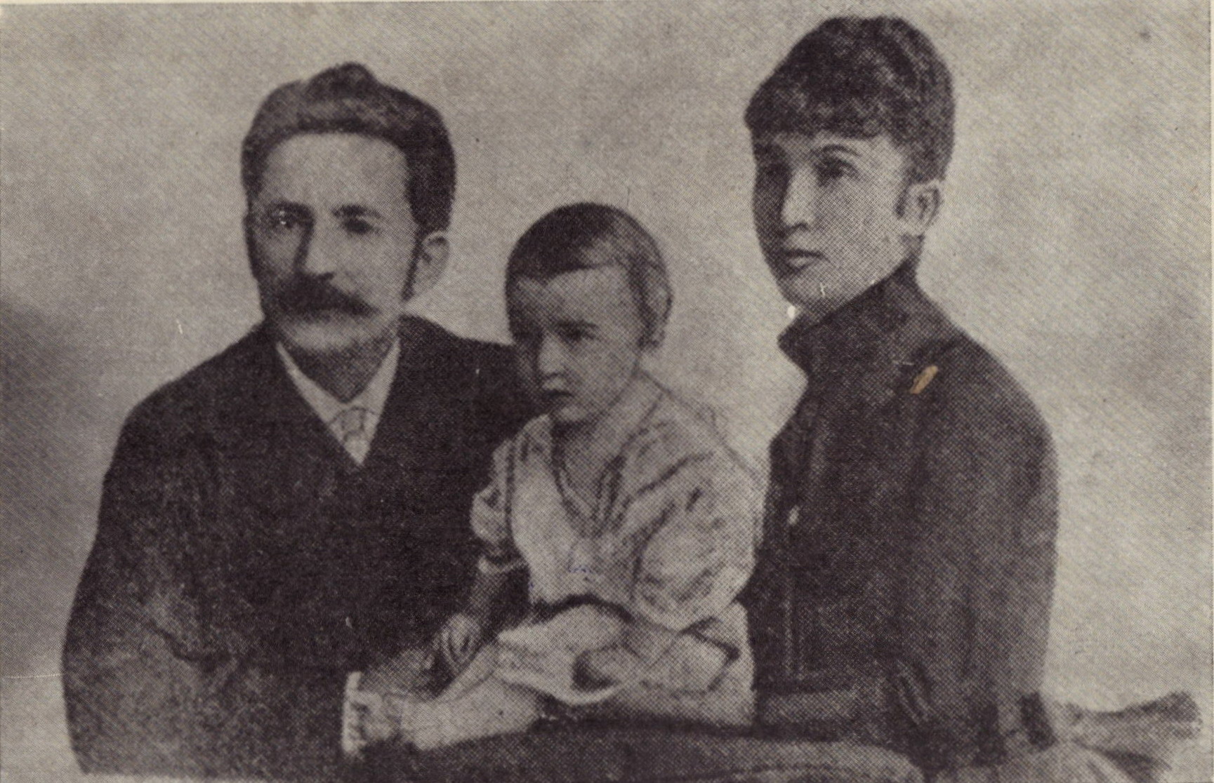 Familia Slavici Imagine